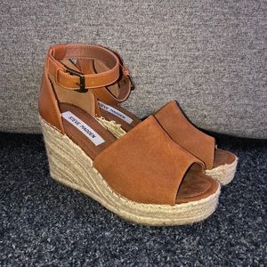 Steve Madden Cognac Wedges